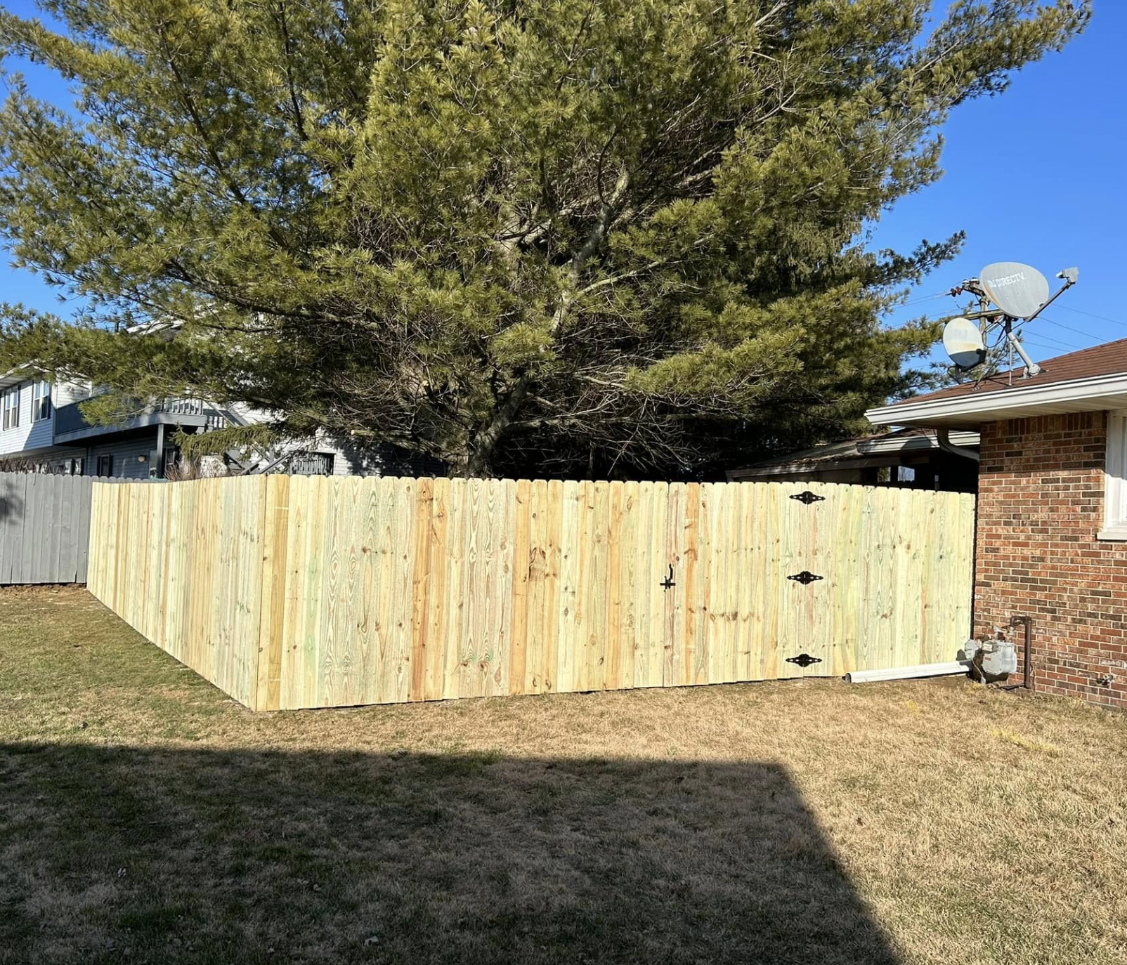 Lafayette Metal Post Fences | Doin' It Wells