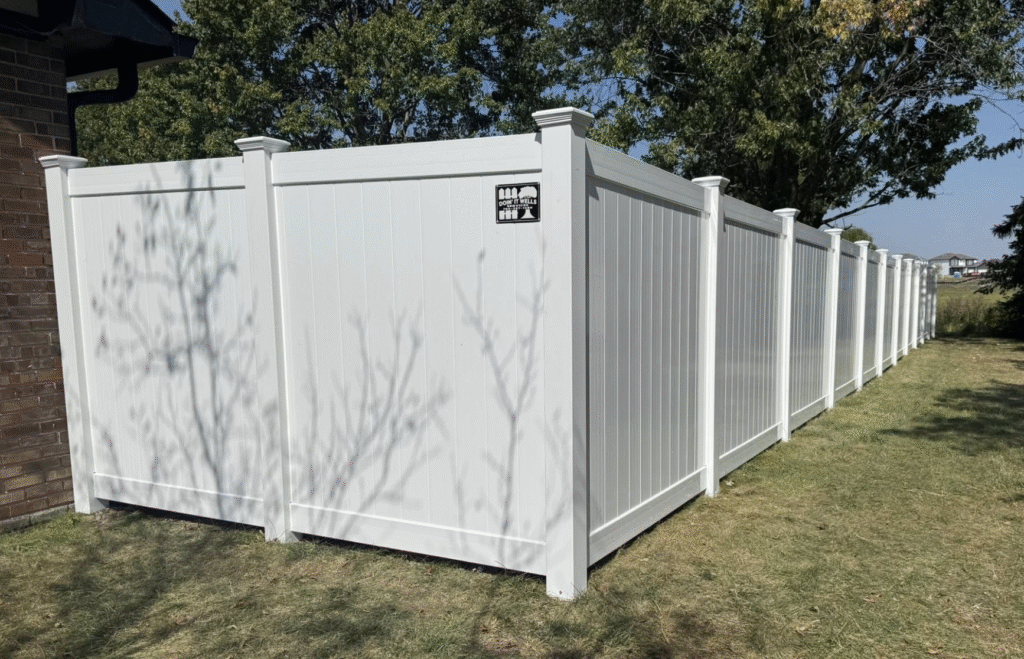 Durable Lafayette Vinyl Fences for the New Year